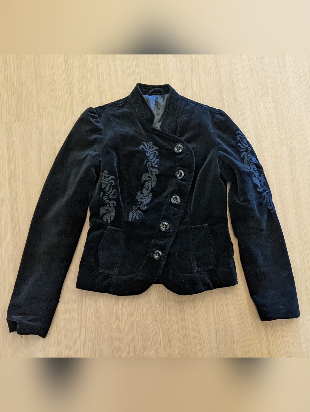 Vintage jacket. - Picture 1 of 2